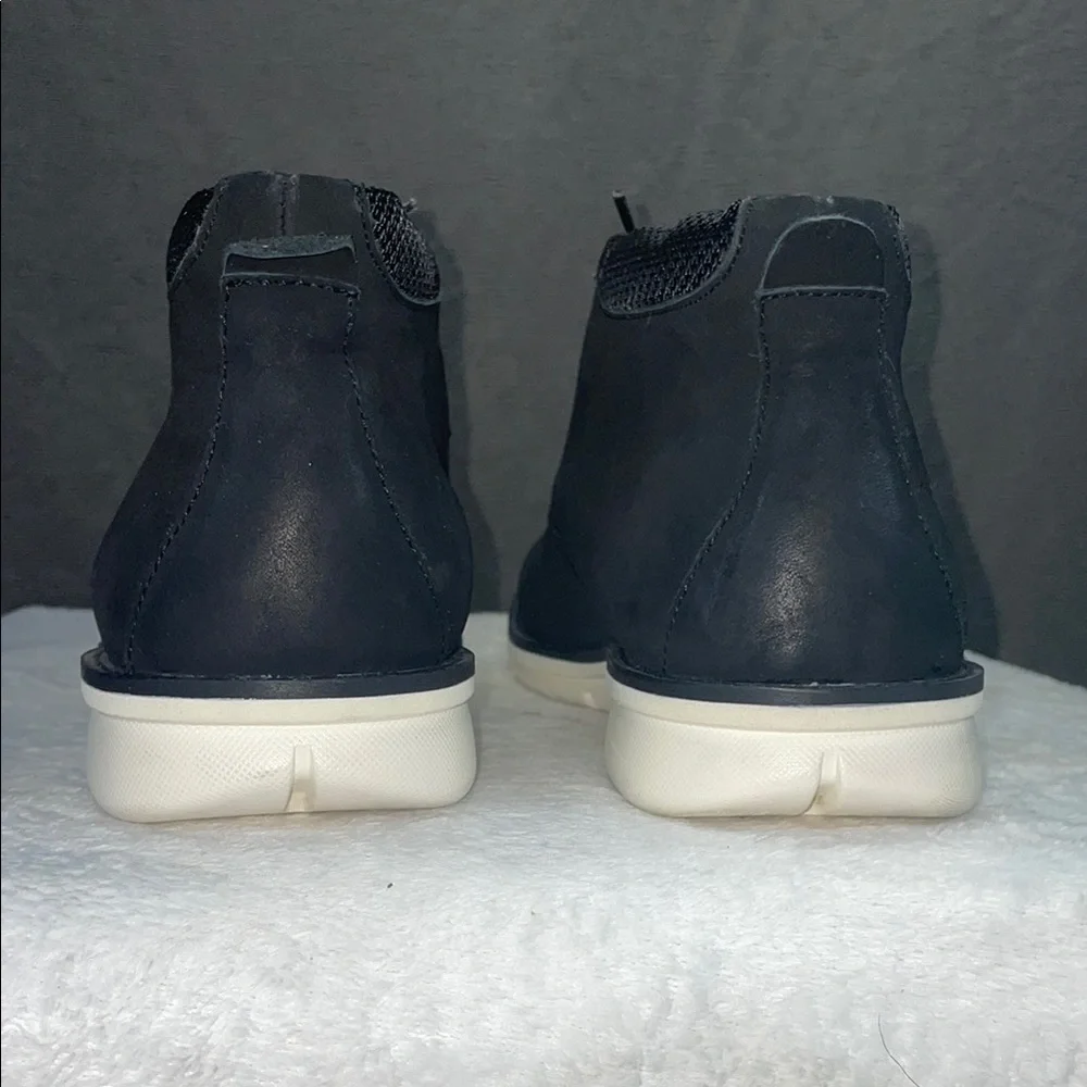 Kenneth Cole New York Black Techno Chukka Boots‎ Minimalist Style